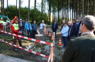 Mayr Bernd beim Ostallgäuer Waldtag 2017 erklärt die Vorteile der Fällung mit Stützhalteband