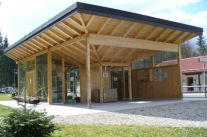 Pavillon zum Thema Holznutzung